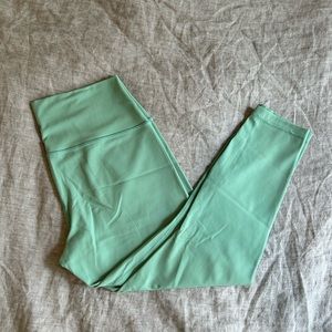 Athleta Transcend Tight light weight leggings